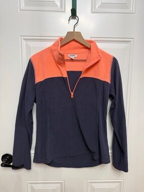 Old Navy Women's V-Neck Quarter-Zip Sweater in Coral and Navy